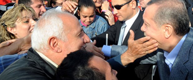 Şahin: Başbakan'a dokunmak ibadettir