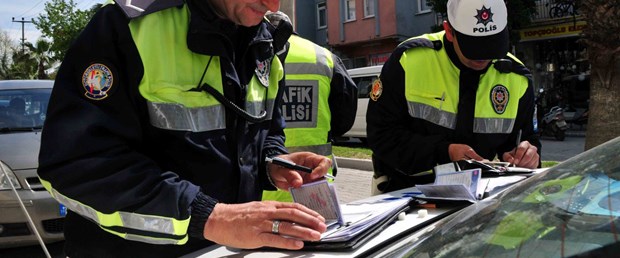 polis ceza trafik polisi makbuz.jpg