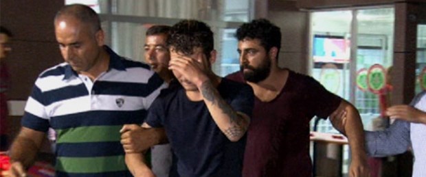 sahte-polisler-gercek-polise-kimlik-sorunca-baltayi-tasa-vurdu.jpg