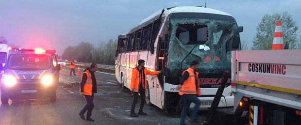 190408-otobüs-devrildi2.jpg