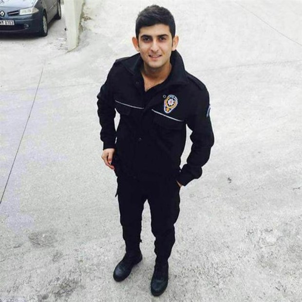 POLİS MEMURU BURAK YILDIZ