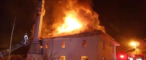 sapanca yangın cami030116.jpg