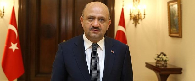 fikri ışık.jpg