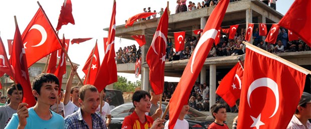 Şehit polis toprağa verildi