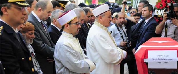 Şehit polise veda