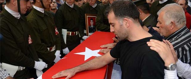 Şehit üsteğmene veda