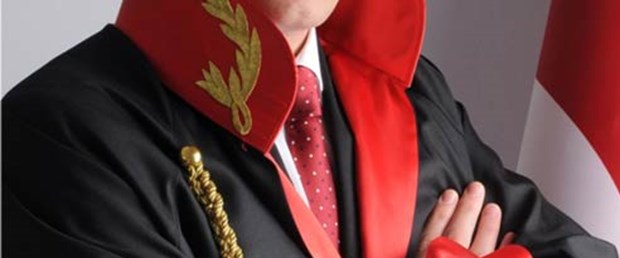 savcı cübbe.jpg