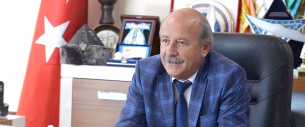 sogut-belediye-baskani-aydogdu-mhpden-istifa-etti_6423_dhaphoto1.jpg