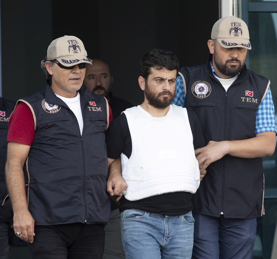 Sorgulaması devam eden Yusuf Nazik sağlık kontrolleri için zırhlı araçla hastaneye götürüldü.