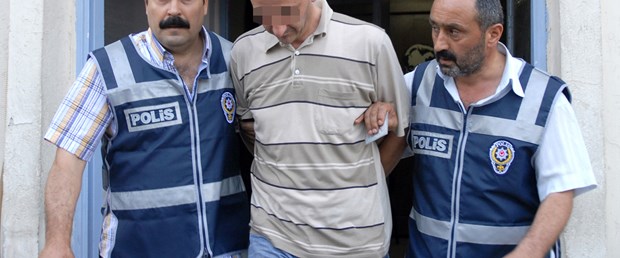 Soyulan kuyumcu, soyguncu polisi yakalattı