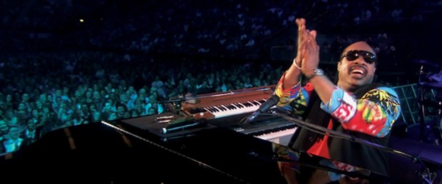 Stevie Wonder ilk kez geliyor