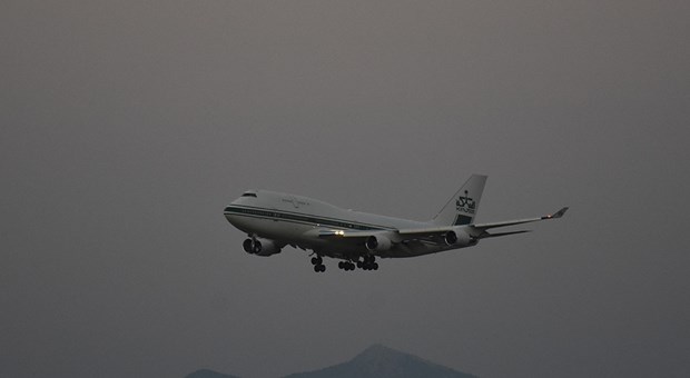 VELİAHTIN UÇAĞI MİLAS-BODRUM'DA 1 Manşet Son Dakika Havacılık Haberleri | Türk Hava Yolları, Pegasus, Sunexpress, Corendon, Havacılık, Havayolları, Havalimanları, Havaalanları, THY, Hostes, Pilot, Uçak, Kabin memuru, SHGM, DHMİ