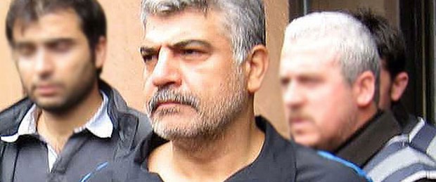 Tatlıses’e hakarete 7 ay hapis