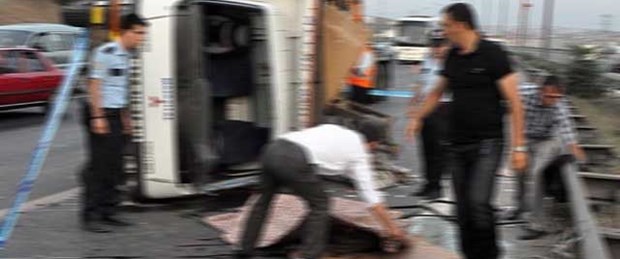 TEM'de feci kaza: 5 ölü