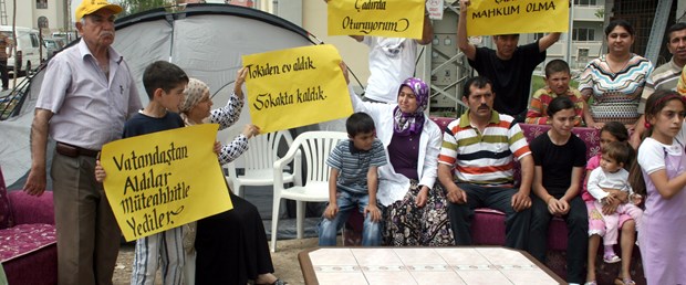 TOKİ'de konut sahiplerinden çadırlı eylem