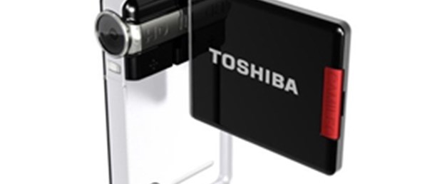 Toshiba’dan ince kamera Camileo S10