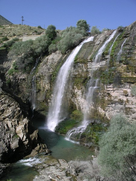 Erzurum'da bir şelale