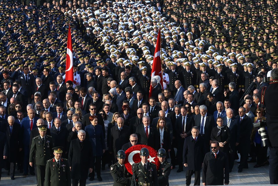 ANITKABİR'E ZİYARETÇİ AKINI