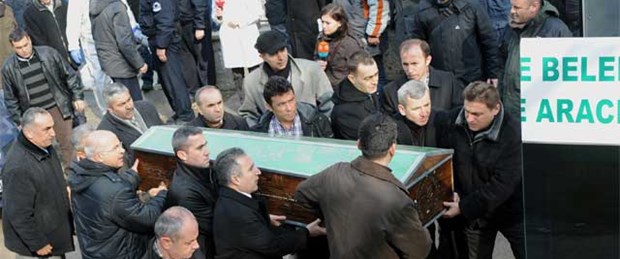 Uzman çavuş, eşi ve 2 çocuğuyla ölü bulundu