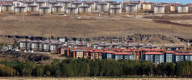 Van 4.3'le sallandı