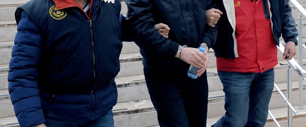 gözaltı fetö.jpg