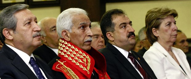 Yalçınkaya: Ağır bir güven bunalımı var