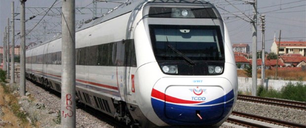 Yol çalışması yok, trenler gemiyle taşınacak