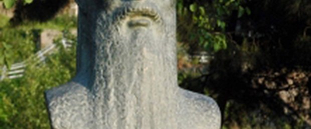Yunus Emre mi, Koreli düşünür mü?
