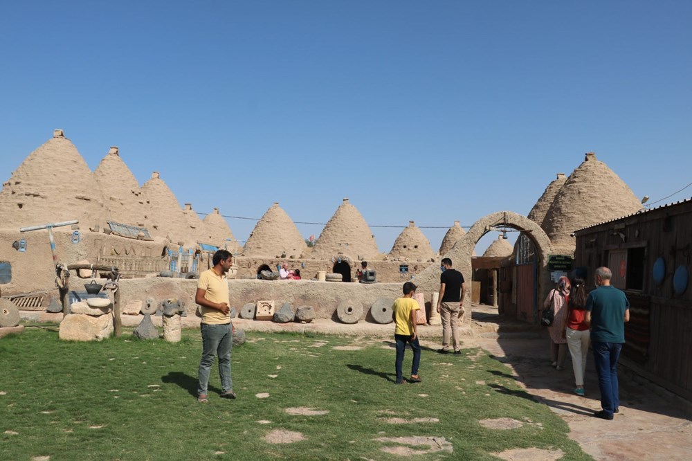 Şanlıurfa'nın tarihi kümbet evleri turist ağırlamaya başladı - 9