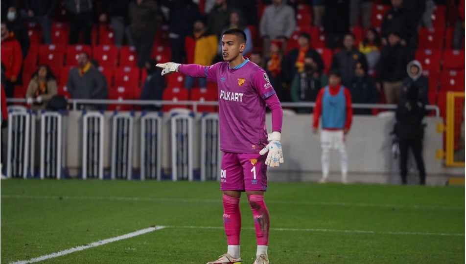 Göztepe’de İrfan Can, Adana Demirspor yolcusu