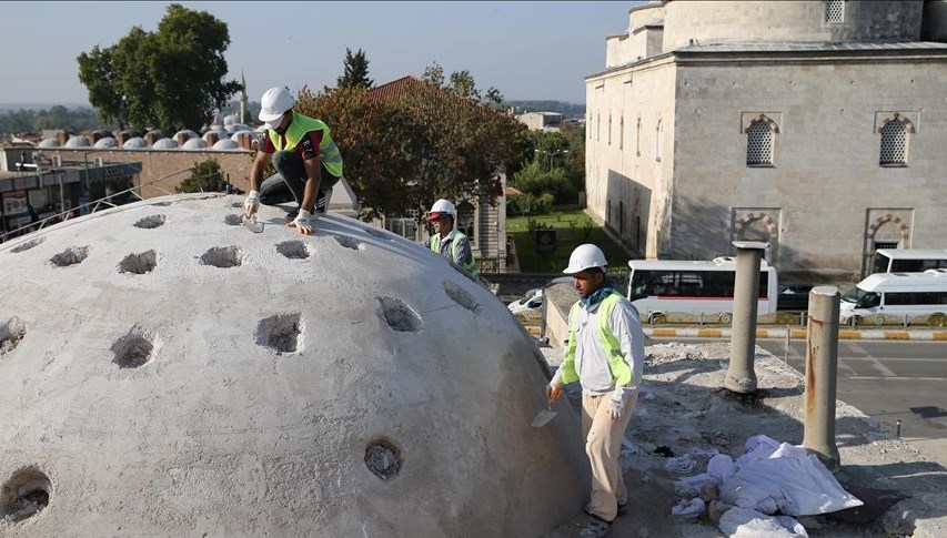 Edirne'deki Havlucular Hanı ve Mezit Bey Hamamı'nda restorasyon çalışmaları sürüyor