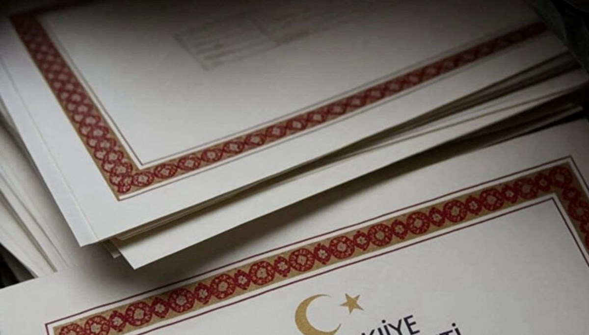 Saht-e imza: 5 sanık hakkında yeniden tutuklama kararı Saht-e imza: 5 sanık hakkında yeniden tutuklama kararı