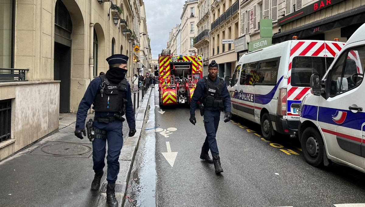 Paris'te silahlı saldırı: 3 ölü, 3 yaralı