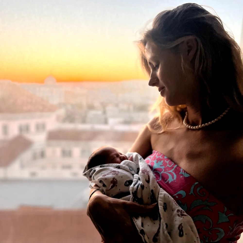 Wilma Elles üçüncü çocuğunu dünyaya getirdi - 3