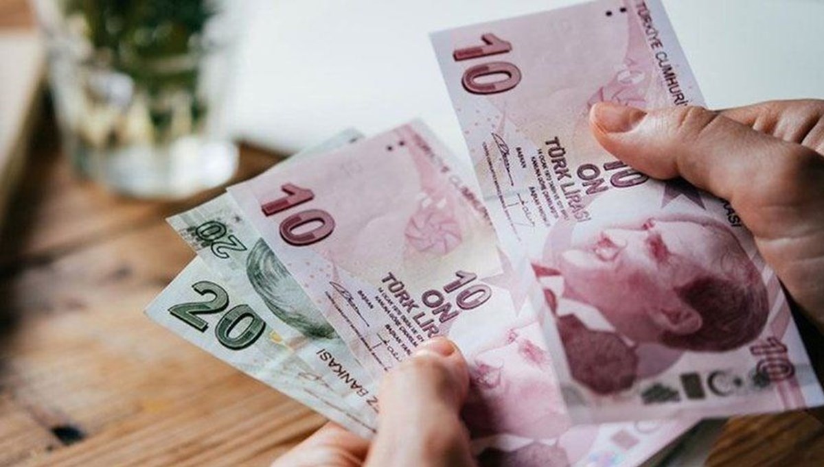 Yükseköğrenim öğrencilerine nisan ayı burs ve kredi ödemeleri yapılmaya başlandı