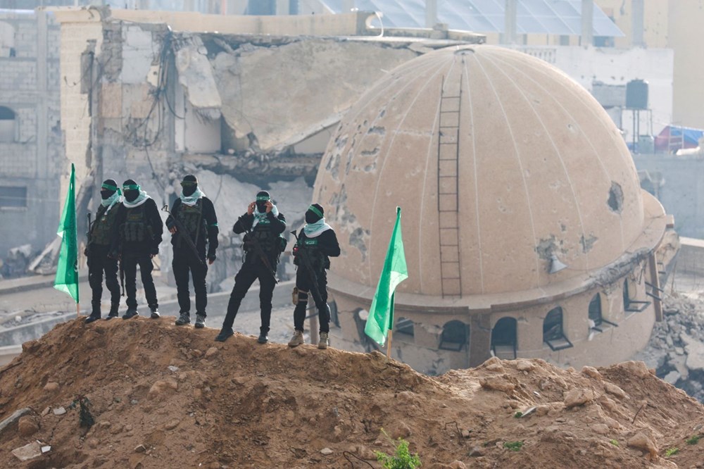 Gazze'de esir takası: İsrailli rehinelerin cansız bedenleri teslim edildi - 4