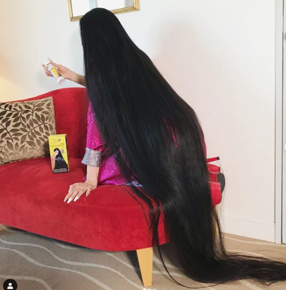 15 yıldır saçlarını kestirmeyen 'Japon Rapunzel’in saçlarıiki metreye ulaştı - 14