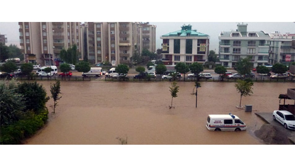 Samsun'da 3 kişi boğulmaktan kurtarıldı