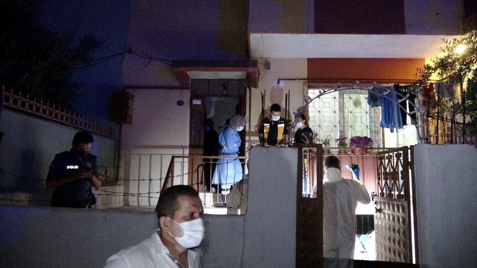 Korkunç cinayet: Annesini öldürüp cesedini balkonda sakladı - 1