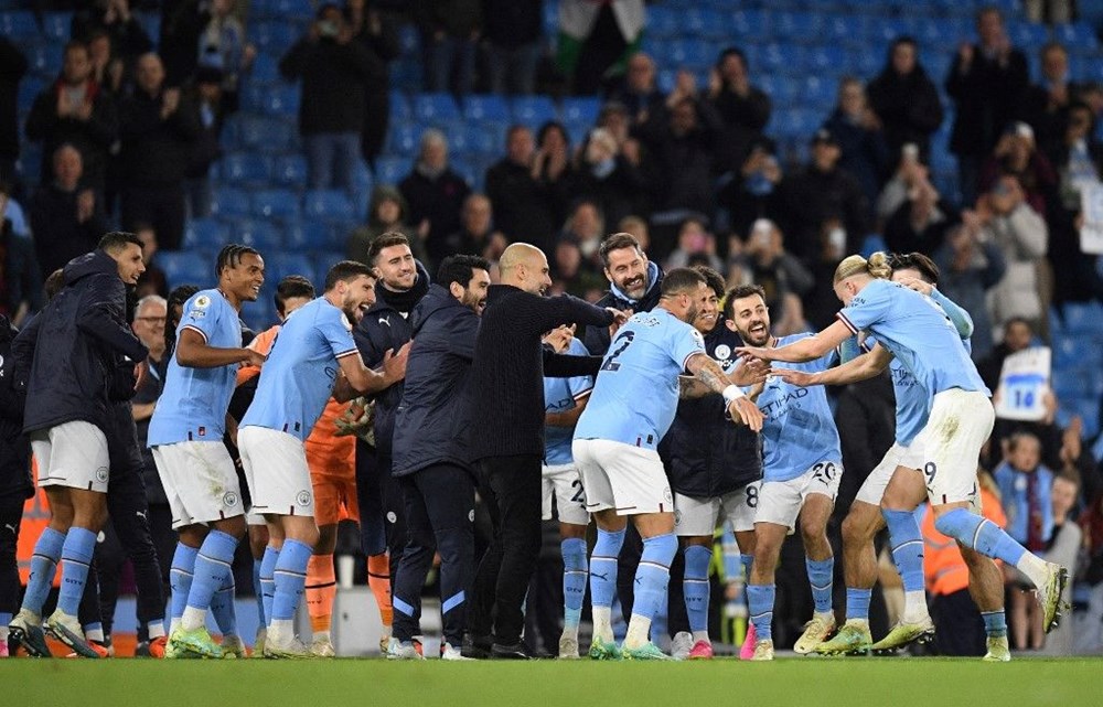 Manchester City'nin Norveçli yıldızı Haaland rekorlara doymuyor: 13 gol daha atarsa İngiltere tarihine geçecek - 8