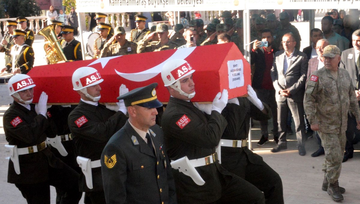 Pençe Kilit şehidine veda Pençe Kilit şehidine veda