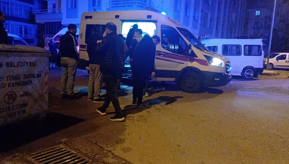 Çorum'da silahlı kavga: 1 ağır yaralı Çorum'da silahlı kavga: 1 ağır yaralı