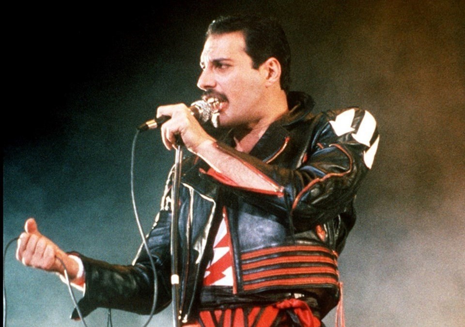 Queen solisti Freddie Mercury 33 yıl sonra sahneye dönebilir ama hologram olarak - 1