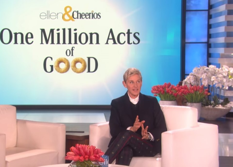 Ellen DeGeneres, stüdyodaki seyircilere 1 milyon dolar dağıttı - 1