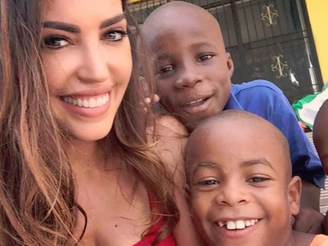 Yolanthe Cabau Dan Yetimhane Ziyareti Magazin Haberleri Ntv
