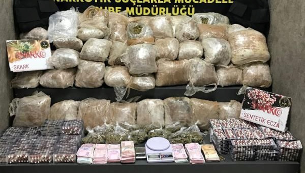 İzmir'de 35 kilo esrar ele geçirildi: 5 tutuklama