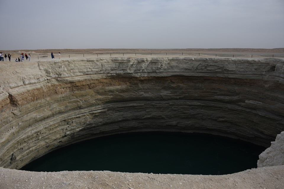 Türkmenistan'da 50 yıldır yanan Derveze gaz krateri (Cehennem Kapısı) kapatılacak - 3