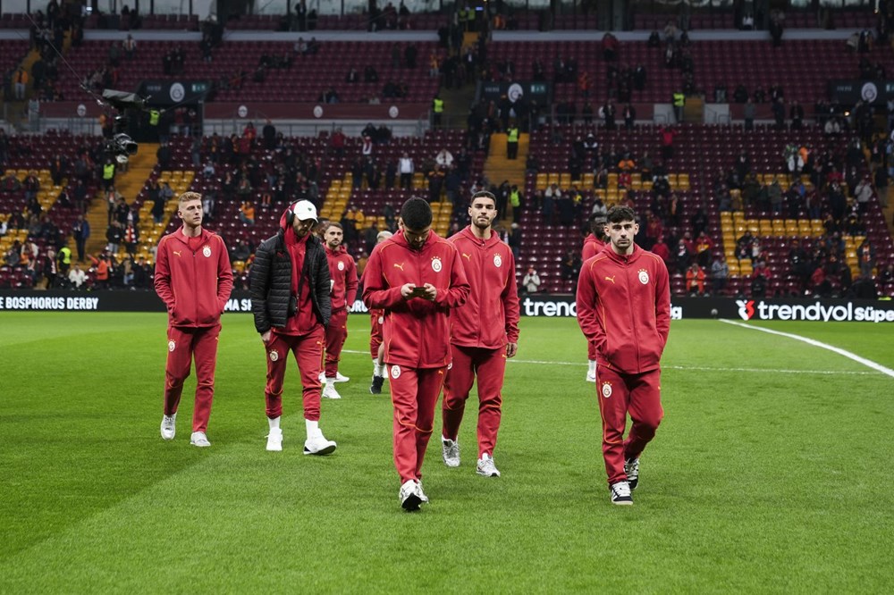 Galatasaray-Fenerbahçe derbisinde golsüz beraberlik - 21
