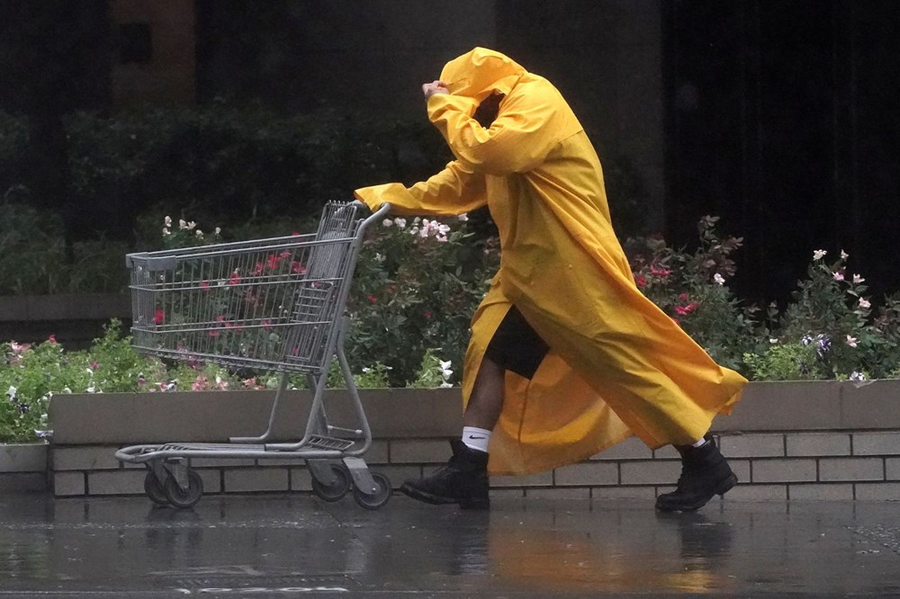 ABD'de Isaias Kasırgası 6 can aldı - 2