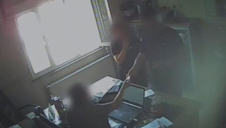 Parayla rapor hazırlayan doktor tutuklandı